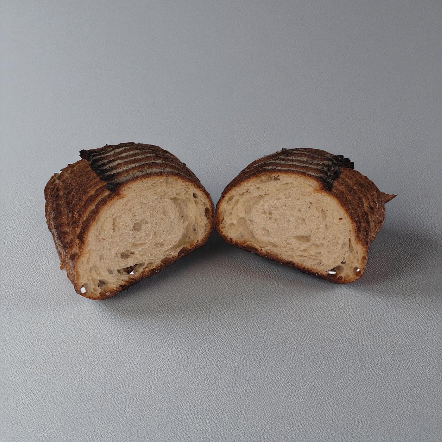 %100 Ekşi Mayalı Artizan Köy Ekmeği 900 gr